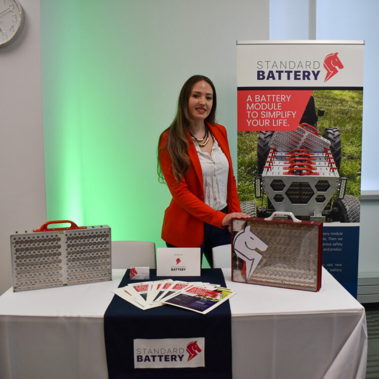 A presenter tables for Standard Battery.